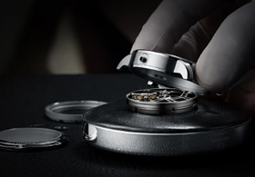 南京柏莱士手表抛光翻新服务-全表超声波清洗+外观美容